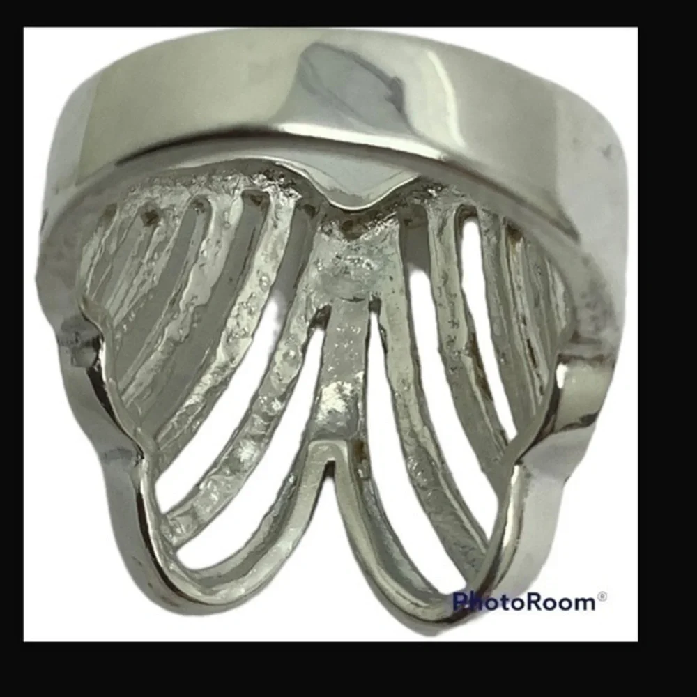 Sterling silver scroll ring size 7.5